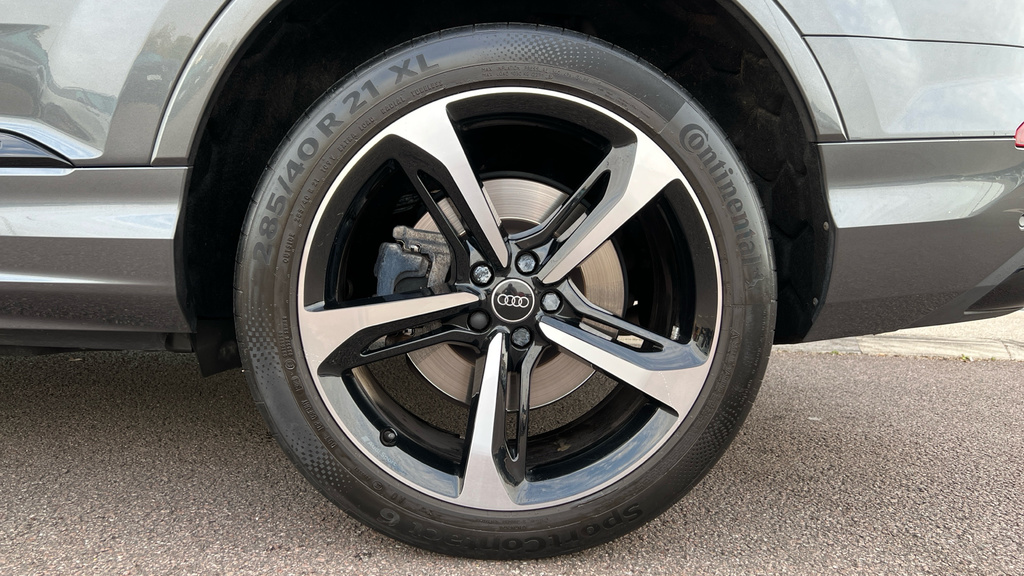 Audi Q7 Tdi V6 45 S Black #28