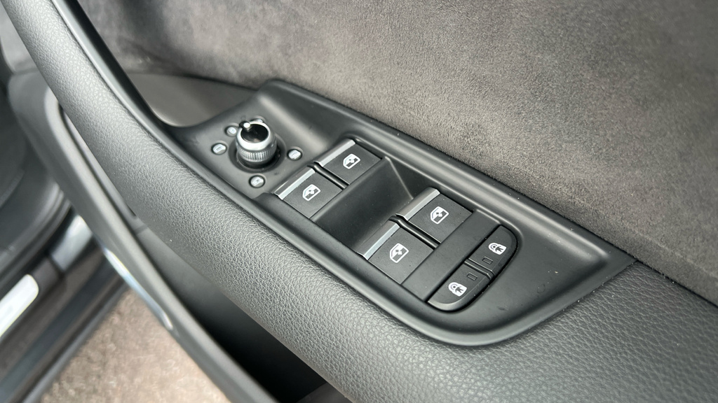 Audi Q7 Tdi V6 45 S Black #41