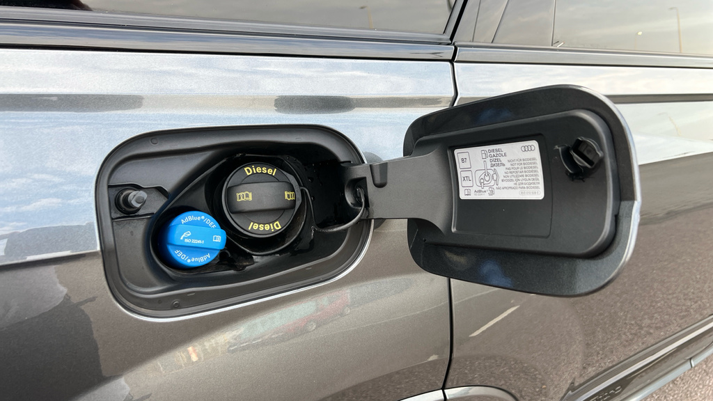 Audi Q7 Tdi V6 45 S Black #33