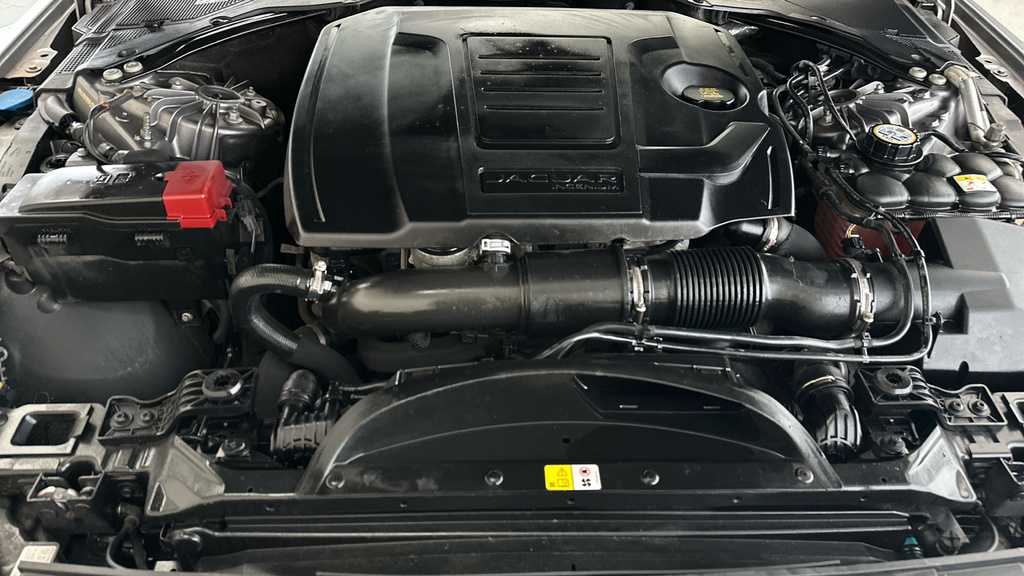 Jaguar XE D180 R-dynamic Hse Silver #22