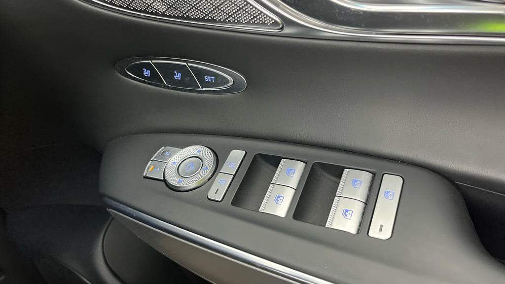 Genesis GV70 Sport Green #15