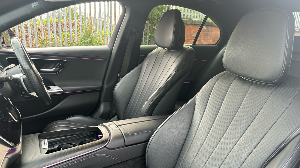 Mercedes-Benz E Class E300e Amg Line Advanced 9G-tronic Black #21