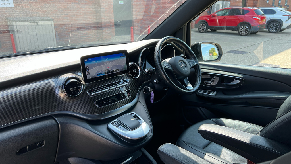 Mercedes-Benz EQV 2021 21 Eqv  #10