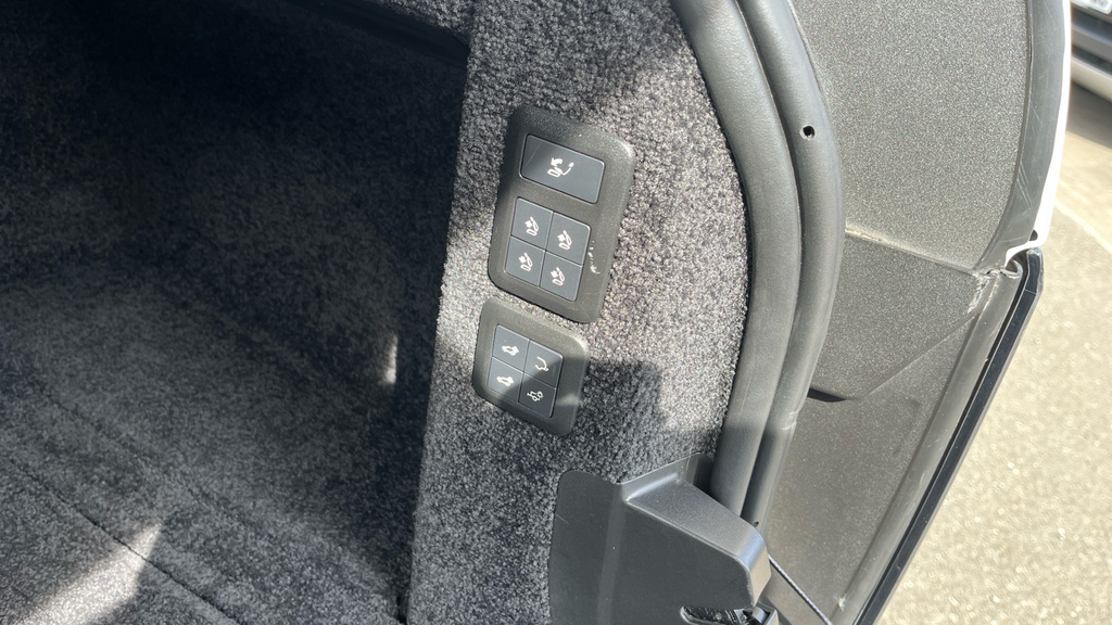 Land Rover Range Rover Suv Black #40