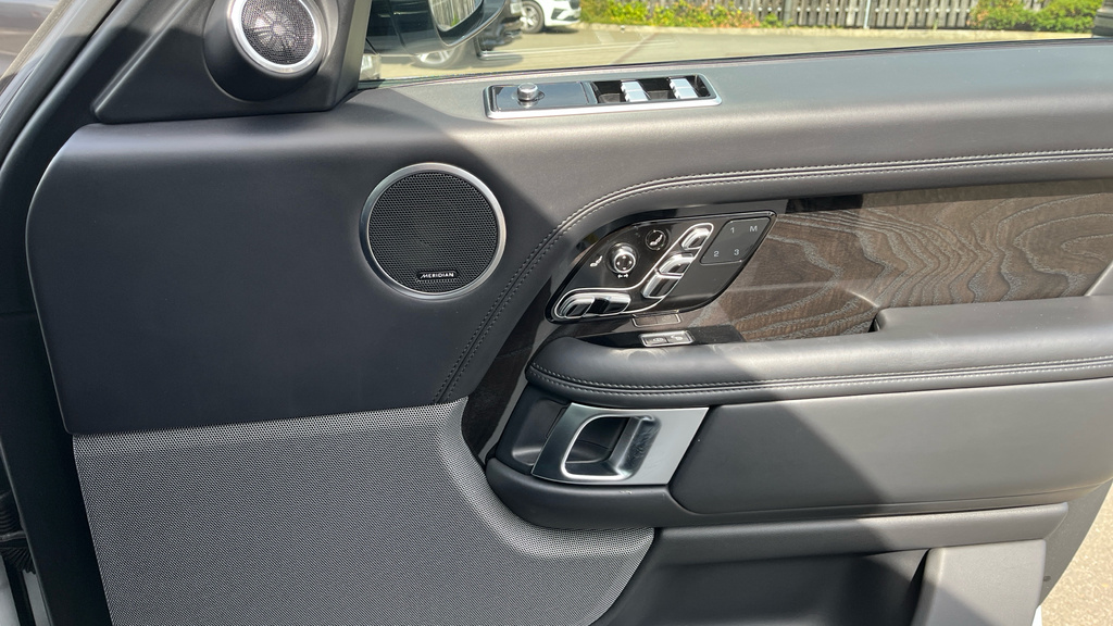 Land Rover Range Rover Suv Black #31