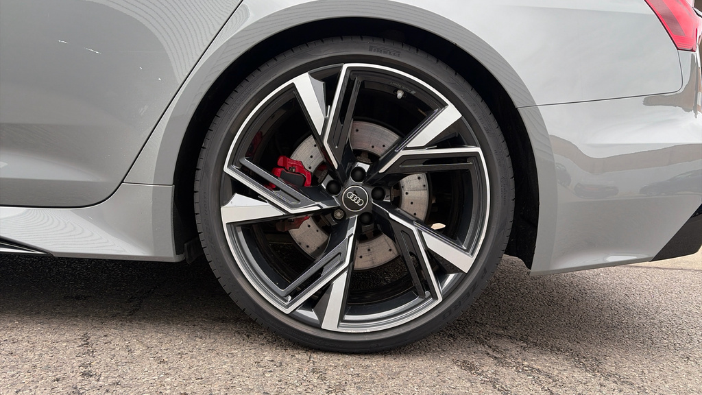 Audi RS6 Avant Estate Black #19