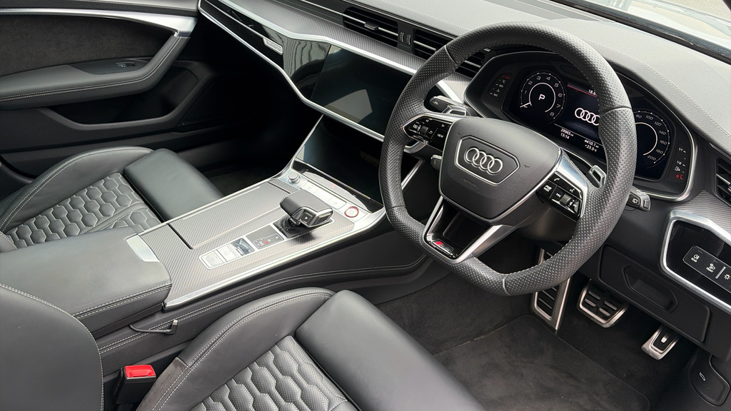 Audi RS6 Avant Estate Black #9