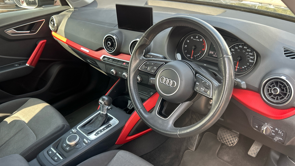Audi Q2 1.0 Tfsi 30 Se Grey #8
