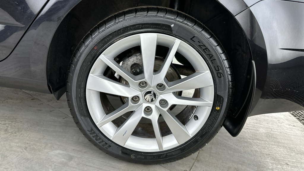 Skoda Octavia Octavia Se Technology Tdi White #22