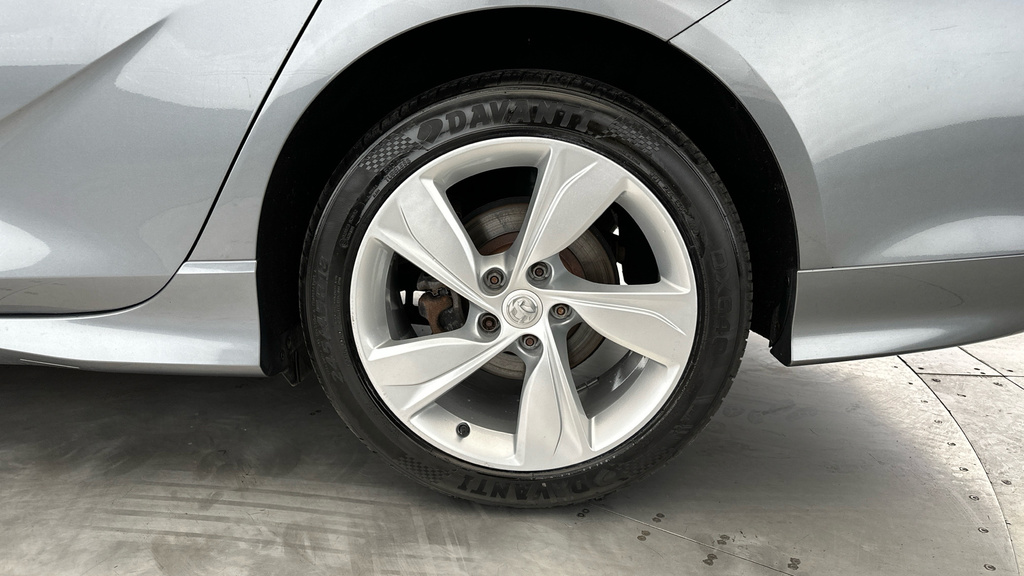 Vauxhall Insignia Sri Vx-line White #24