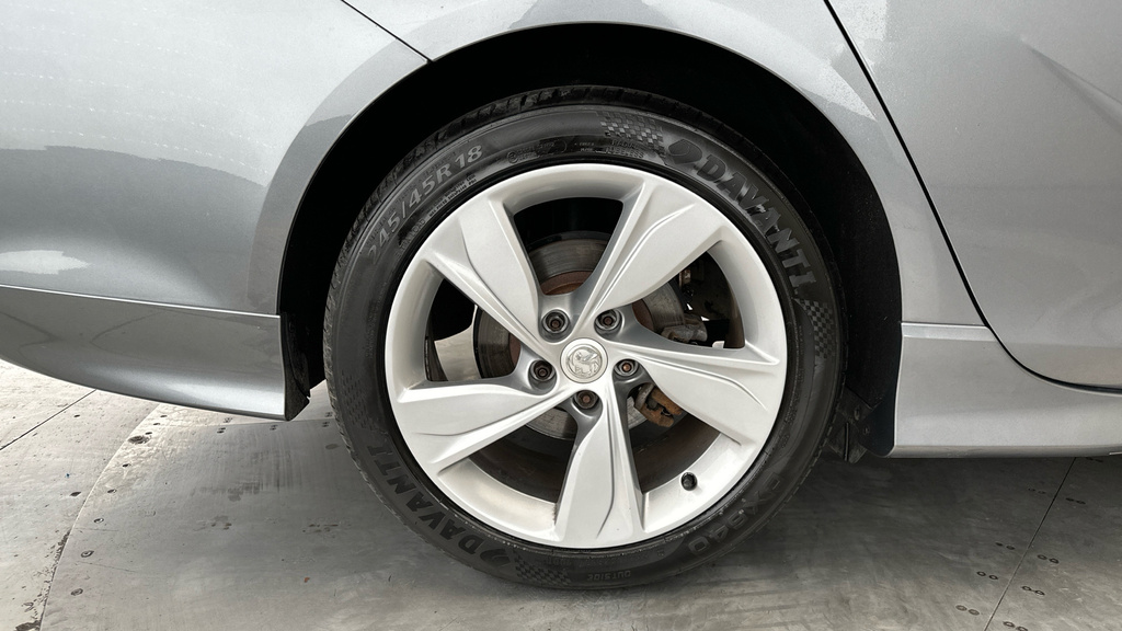 Vauxhall Insignia Sri Vx-line White #25