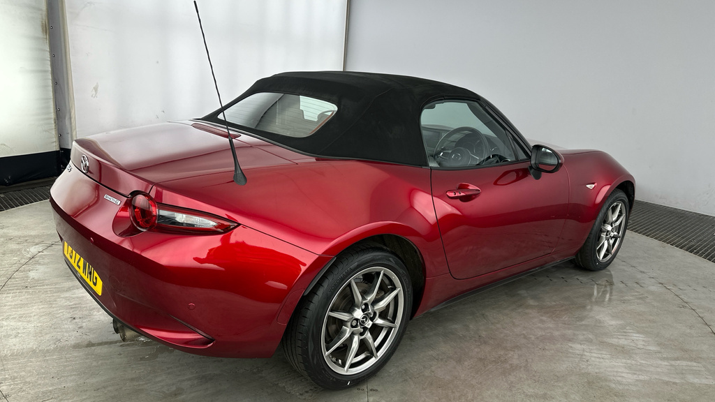 Mazda MX-5 1.5 132 Sport Red #28