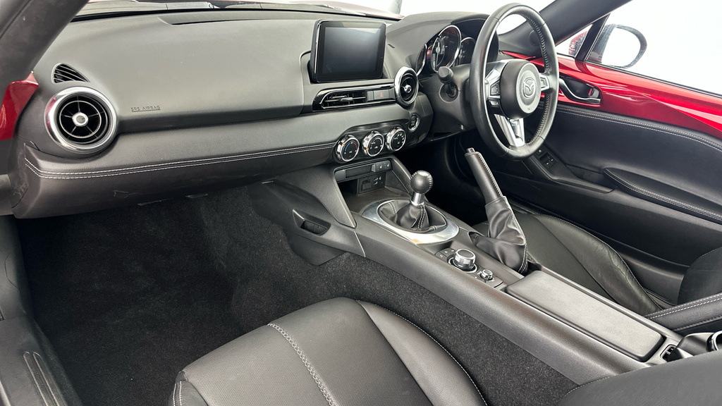 Mazda MX-5 1.5 132 Sport Red #11