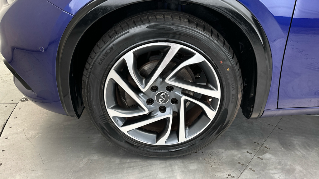 Infiniti Q30 Hatchback Grey #22