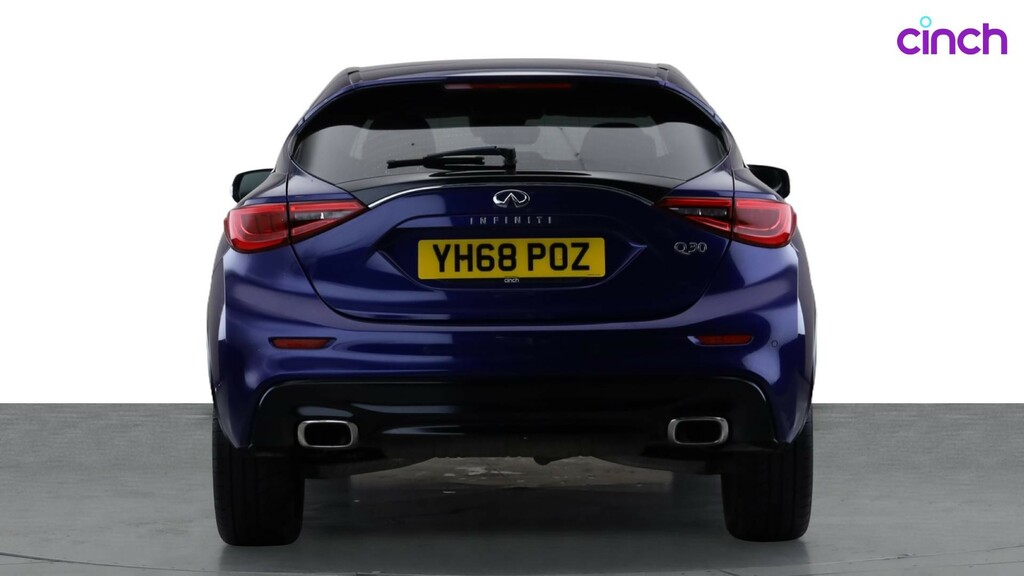 Infiniti Q30 Hatchback Grey #6