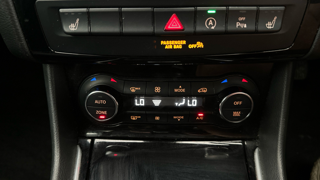 Infiniti Q30 Hatchback Grey #14
