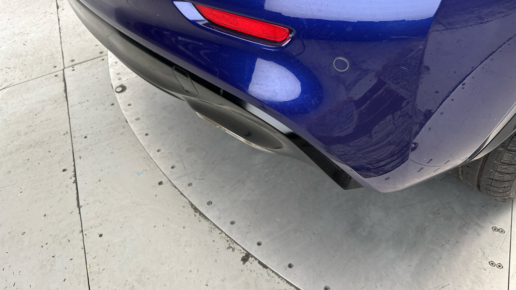 Infiniti Q30 Hatchback Grey #4