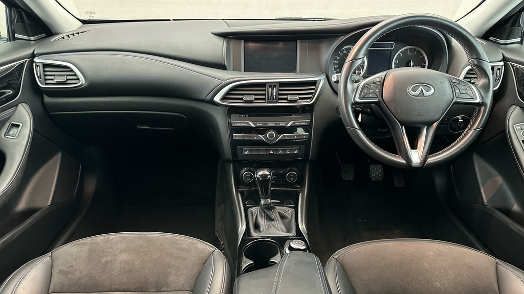 Infiniti Q30 Hatchback Grey #13
