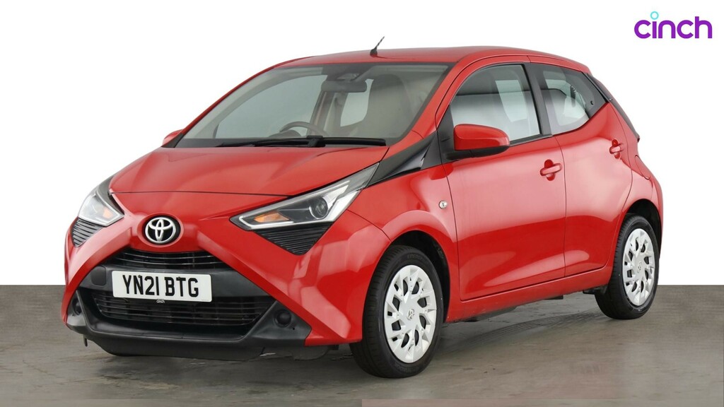 Toyota Aygo X X-play White #7