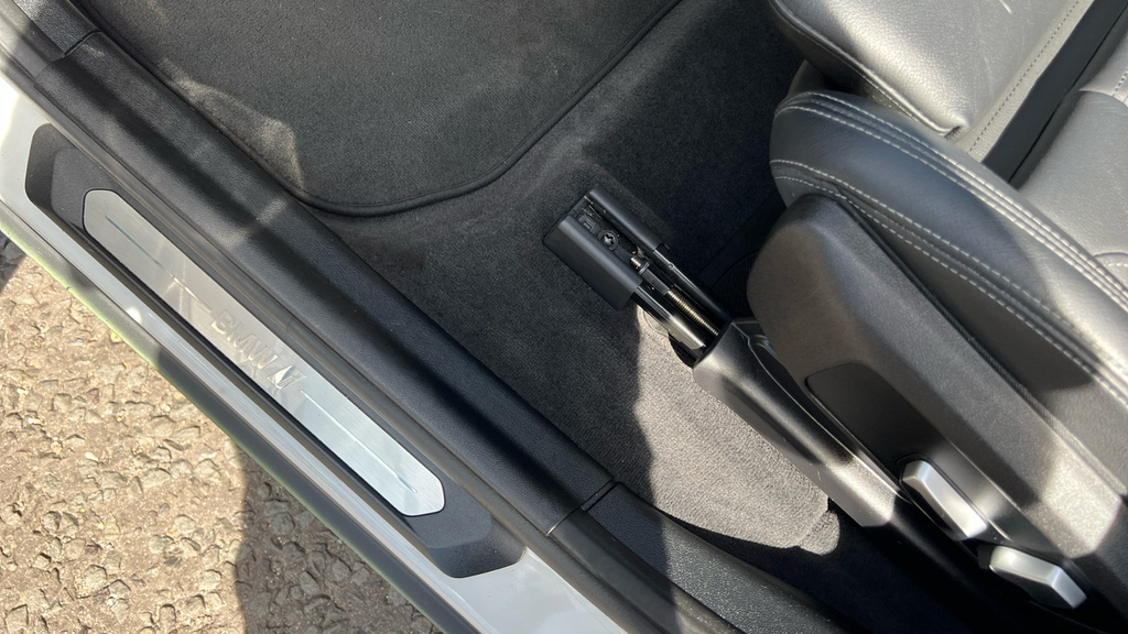 BMW iX3 80Kwh Premier Edition Pro White #40