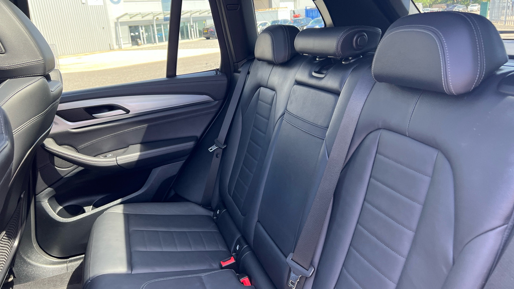 BMW iX3 80Kwh Premier Edition Pro White #17