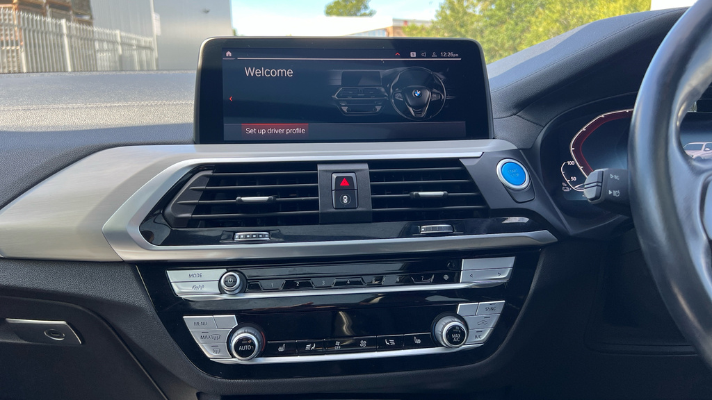 BMW iX3 80Kwh Premier Edition Pro White #13