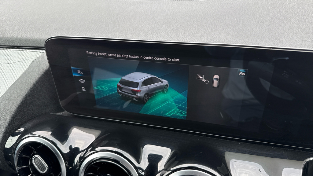 Mercedes-Benz B Class Mpv White #29