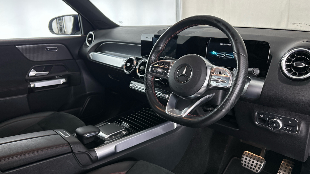 Mercedes-Benz GLB Class Suv Red #9