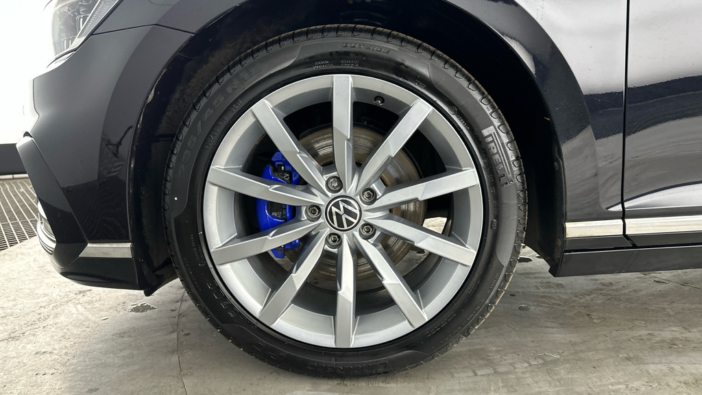 Volkswagen Passat Sel Black #27