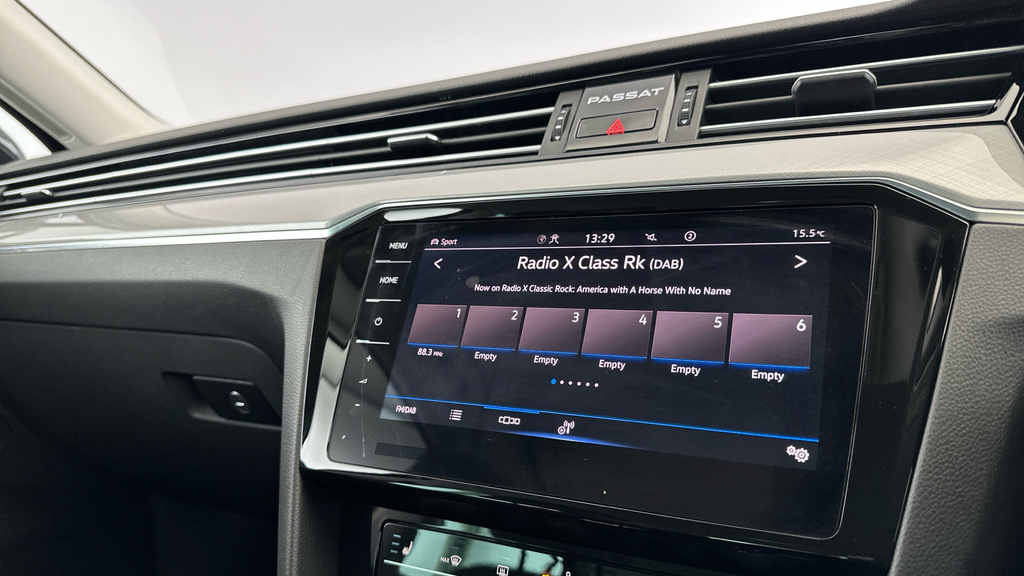 Volkswagen Passat Sel Black #20