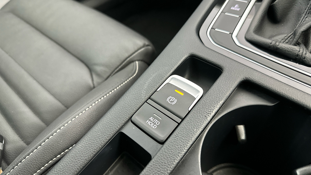 Volkswagen Passat Sel Black #13