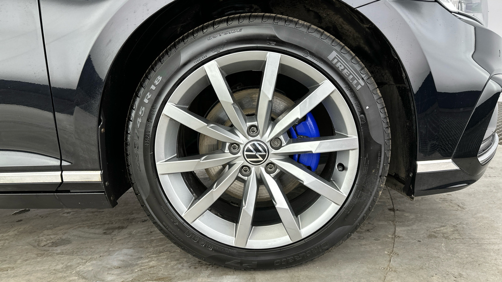 Volkswagen Passat Sel Black #30