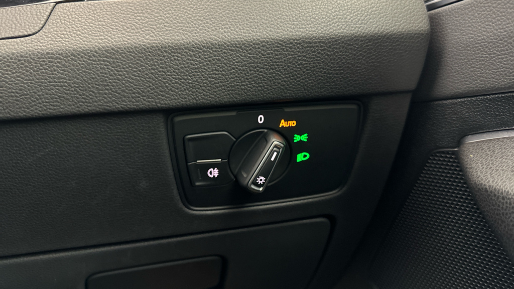 Volkswagen Passat Sel Black #10