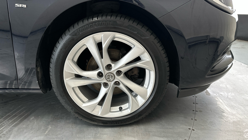 Vauxhall Astra 1.4 Design 124 Bhp Grey #26