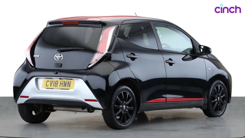 Toyota Aygo X X-play Red #3