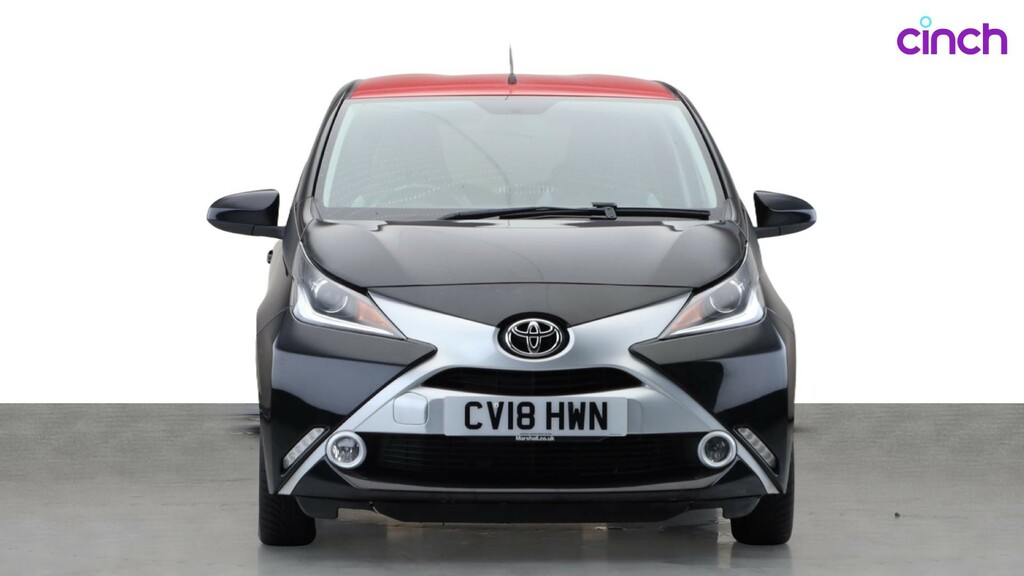 Toyota Aygo X X-play Red #8