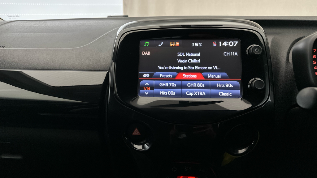 Toyota Aygo X X-play Red #12
