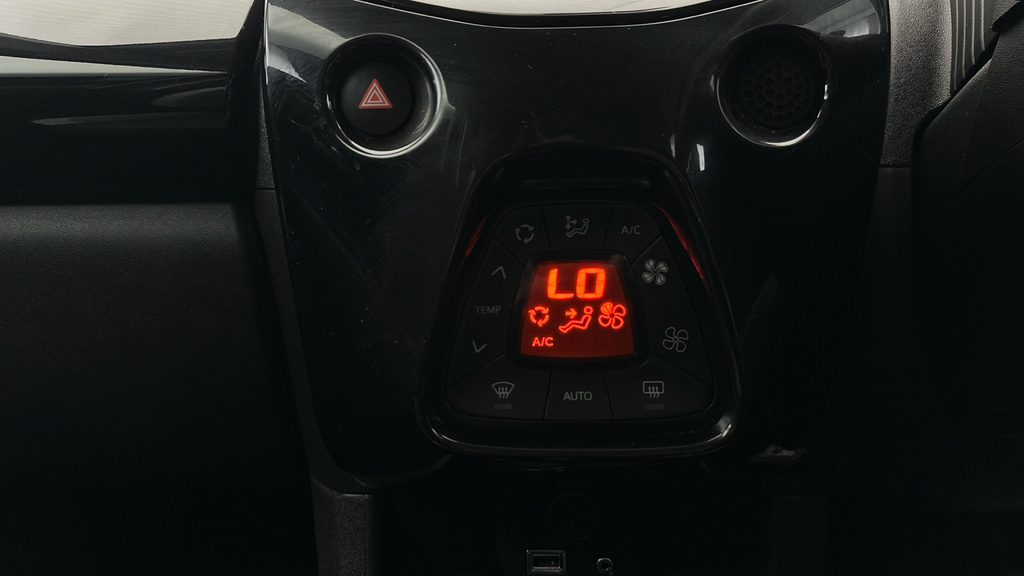 Toyota Aygo X X-play Red #14