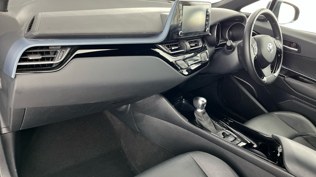 Toyota C-Hr 2L Dynamic Grey #10