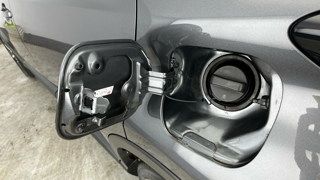 Toyota C-Hr 2L Dynamic Grey #29