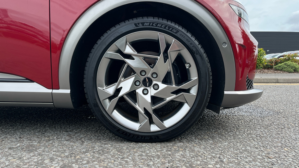 Genesis GV60 Sport Plus Awd White #28
