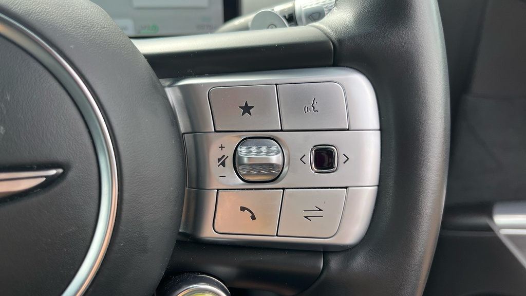 Genesis GV60 Sport Plus Awd White #19