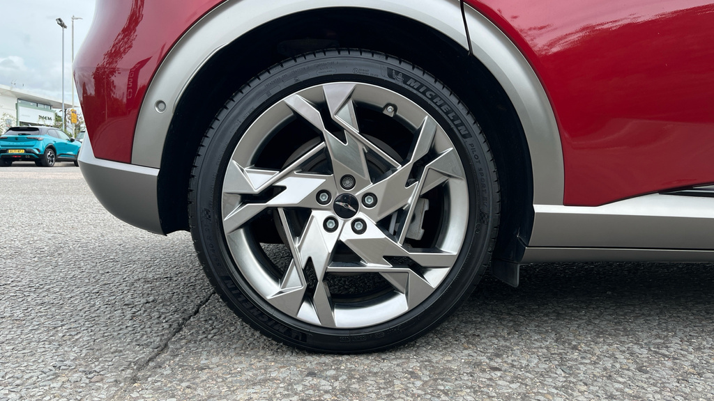 Genesis GV60 Sport Plus Awd White #27