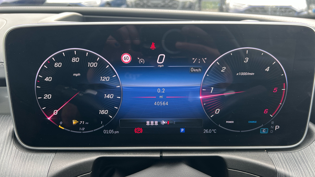 Mercedes-Benz C Class Saloon Blue #18