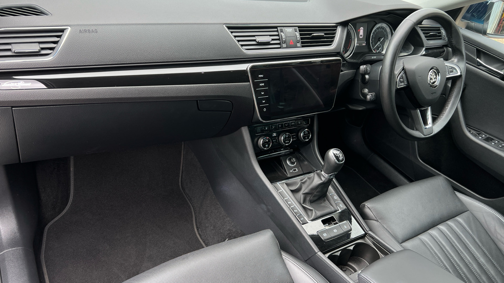 Skoda Superb Se L Executive Silver #16