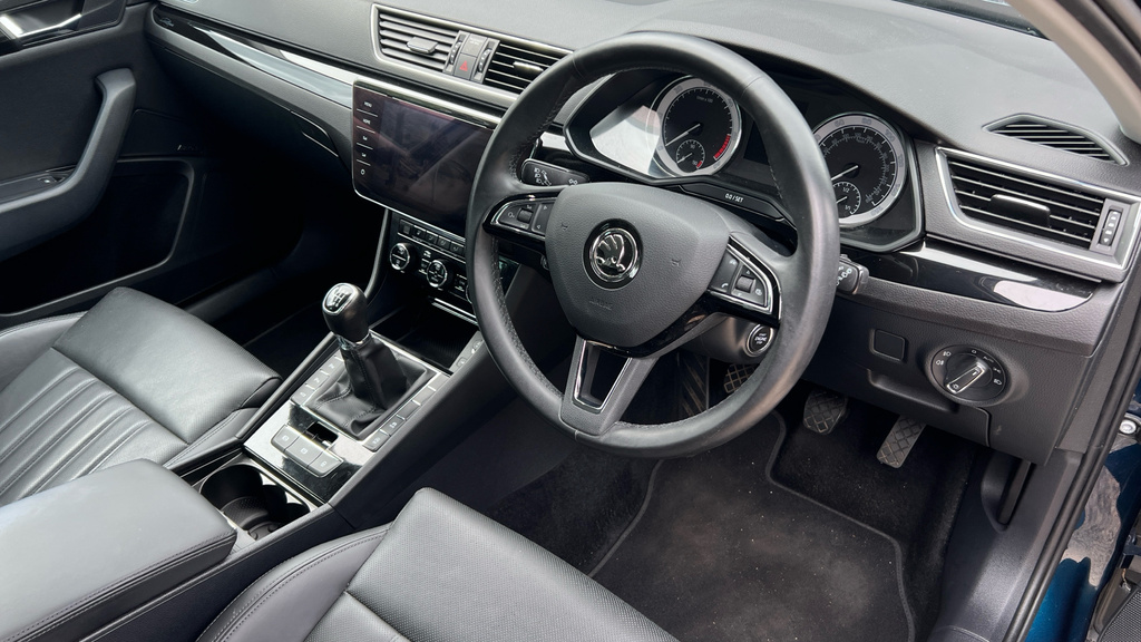 Skoda Superb Se L Executive Silver #12