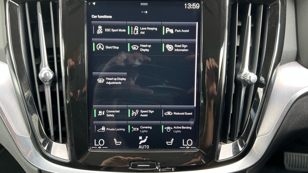 Volvo V60 D3 Inscription Red #27