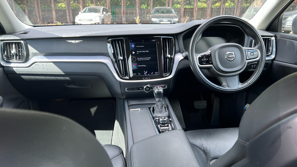 Volvo V60 D3 Inscription Red #11