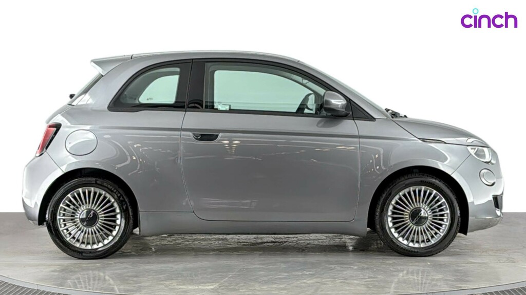 Fiat 500E 500E Passion Gold #2