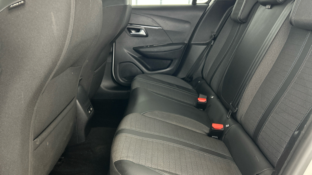 Peugeot e-208 Hatchback Black #21